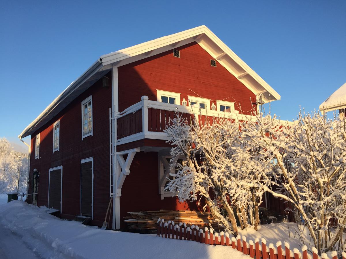 Gaestgivars Vandrarhem Och B&B Jarvso Exterior photo